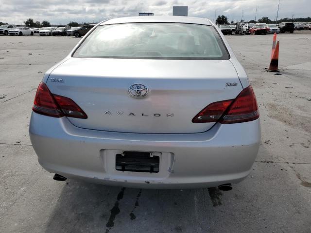 4T1BK36B38U272605 - 2008 TOYOTA AVALON XL SILVER photo 6