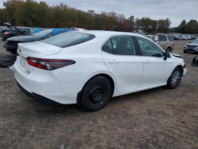 4T1C31AKXNU576474 - 2022 TOYOTA CAMRY LE WHITE photo 3