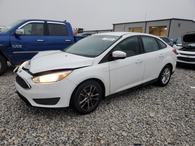 1FADP3F28FL352425 - 2015 FORD FOCUS SE WHITE photo 1