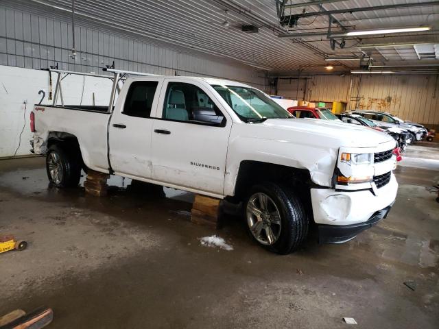 1GCVKPEC5HZ392010 - 2017 CHEVROLET SILVERADO K1500 CUSTOM WHITE photo 4