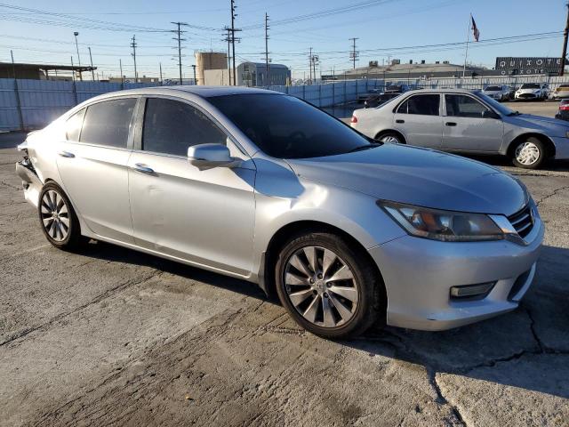 1HGCR2F7XDA132896 - 2013 HONDA ACCORD EX SILVER photo 4