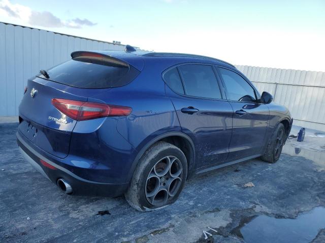 ZASPAKBN6K7C30692 - 2019 ALFA ROMEO STELVIO TI BLUE photo 3
