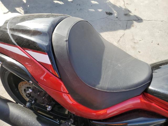 JS1VY53A5K7100860 - 2019 SUZUKI VZR1800 RED photo 6