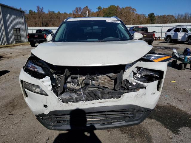 5N1AT3BA0MC711930 - 2021 NISSAN ROGUE SV WHITE photo 5