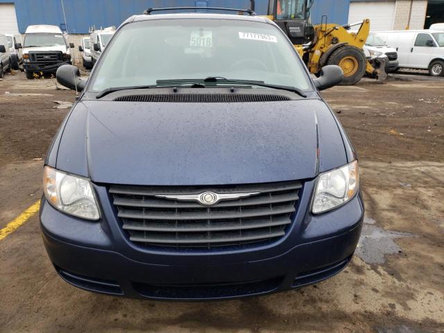 1A4GP45R86B550269 - 2006 CHRYSLER TOWN & COU ლურჯი ფოტო 5