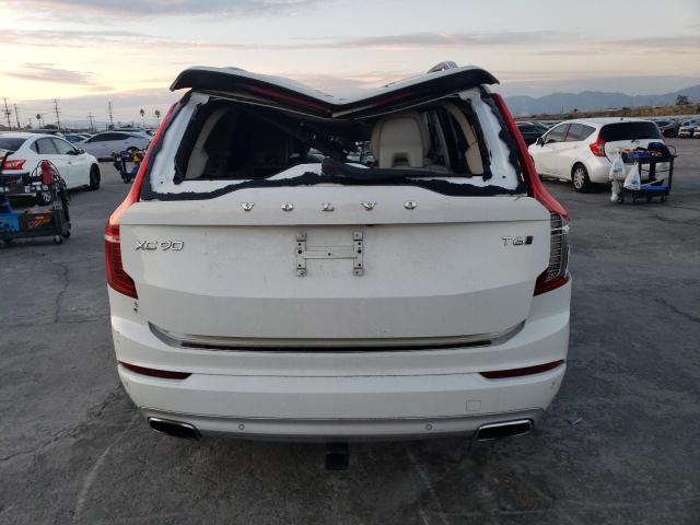 YV4A22PK5H1183108 - 2017 VOLVO XC90 T6 WHITE photo 6