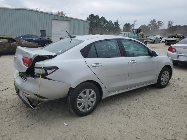 3KPA24AD7NE452498 - 2022 KIA RIO LX SILVER photo 3