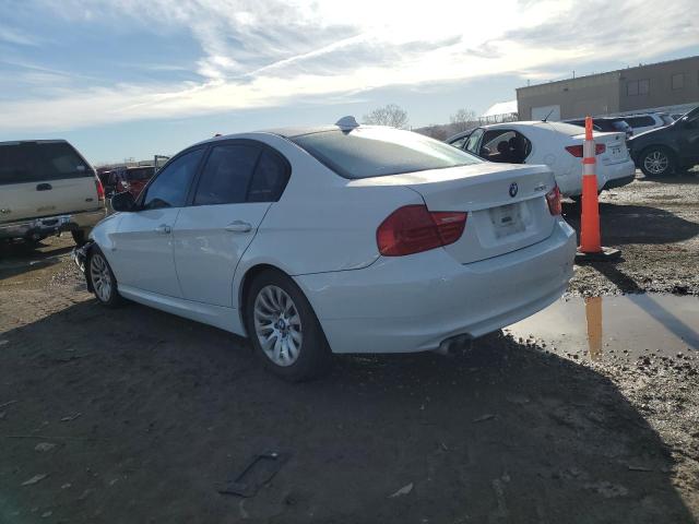 WBAPH57519NM32566 - 2009 BMW 328 I SULEV WHITE photo 2