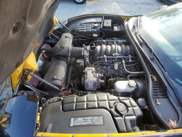 1G1YY22GX45122349 - 2004 CHEVROLET CORVETTE BLACK photo 11