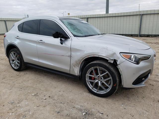 ZASPAKBN6K7C33897 - 2019 ALFA ROMEO STELVIO TI SILVER photo 4
