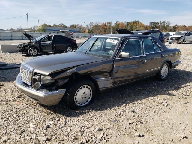 1989 MERCEDES-BENZ 300 SE, 