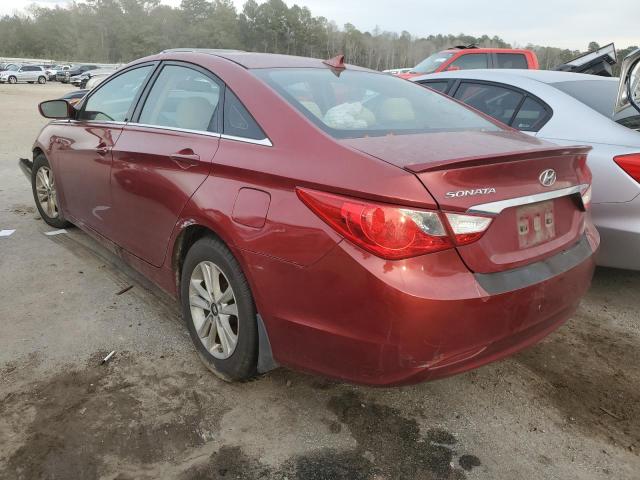 5NPEB4AC3DH723169 - 2013 HYUNDAI SONATA GLS RED photo 2