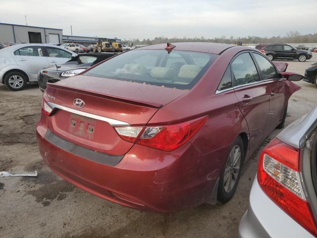 5NPEB4AC3DH723169 - 2013 HYUNDAI SONATA GLS RED photo 3