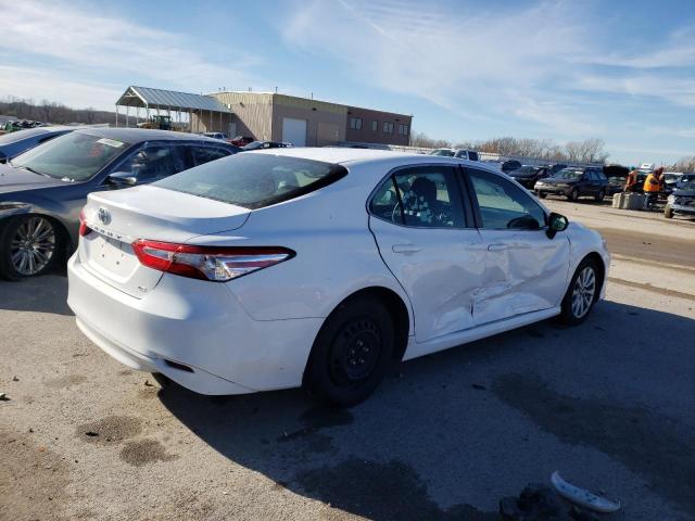 4T1B11HK9JU581666 - 2018 TOYOTA CAMRY L WHITE photo 3