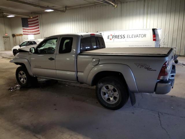 5TETU4GN9AZ699883 - 2010 TOYOTA TACOMA PRERUNNER ACCESS CAB SILVER photo 2