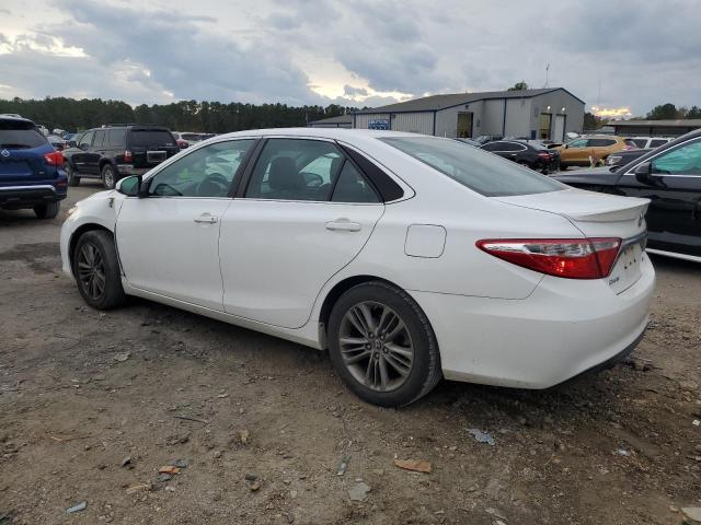 4T1BF1FK5GU171914 - 2016 TOYOTA CAMRY LE WHITE photo 2