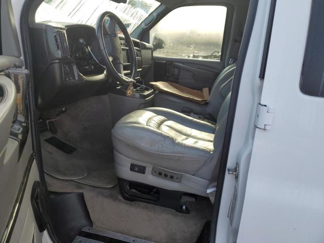 1GDFG15T561146987 - 2006 GMC SAVANA RV G1500 WHITE photo 7