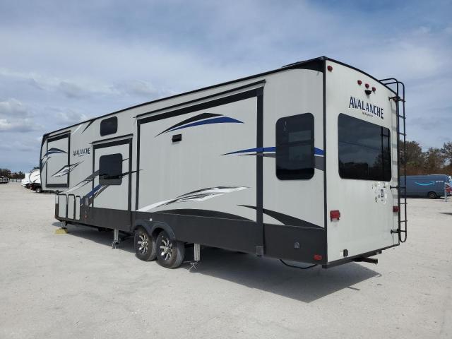 4YDF36624KE760626 - 2019 KEYSTONE AVALANCHE ორფეროვანი ფოტო 3