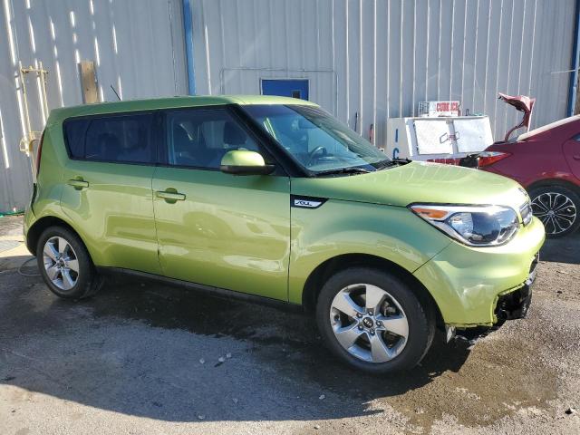 KNDJN2A27H7877721 - 2017 KIA SOUL GREEN photo 4