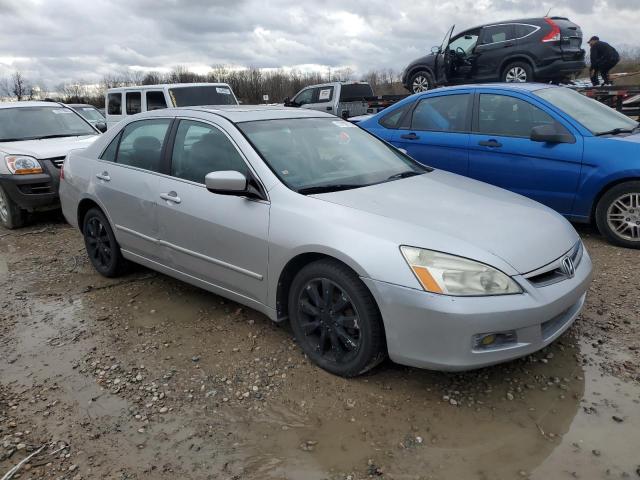 1HGCM66547A099791 - 2007 HONDA ACCORD EX GRAY photo 4