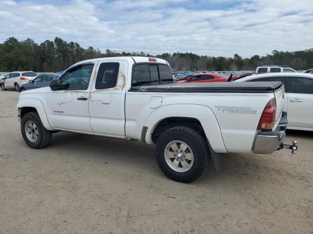 5TETU62N75Z058501 - 2005 TOYOTA TACOMA PRERUNNER ACCESS CAB WHITE photo 2