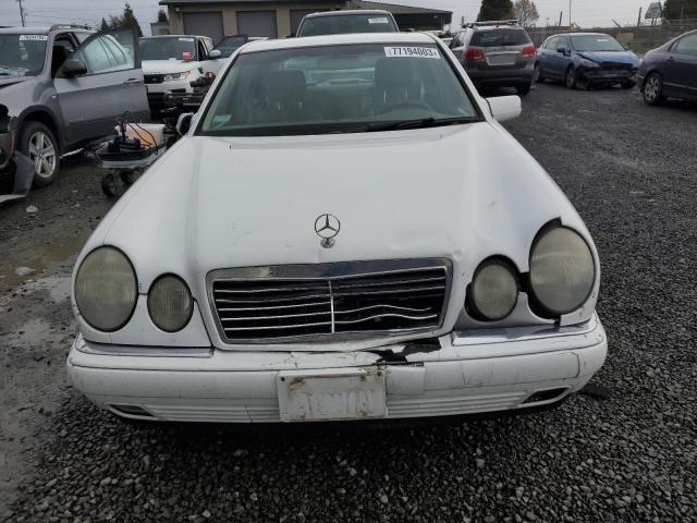 WDBJF25HXXA751140 - 1999 MERCEDES-BENZ E 300TD WHITE photo 5