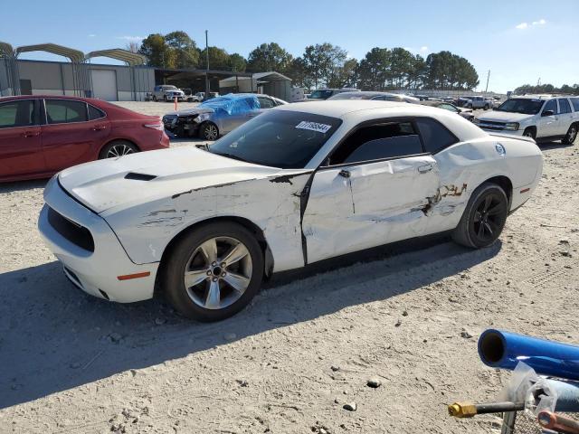 2017 DODGE CHALLENGER SXT, 