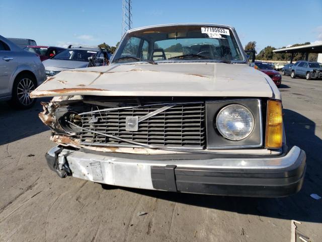 VC24245M1154946 - 1979 VOLVO 242 CREAM photo 5