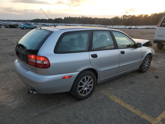 YV1VW27534F083888 - 2004 VOLVO V40 1.9T SILVER photo 3