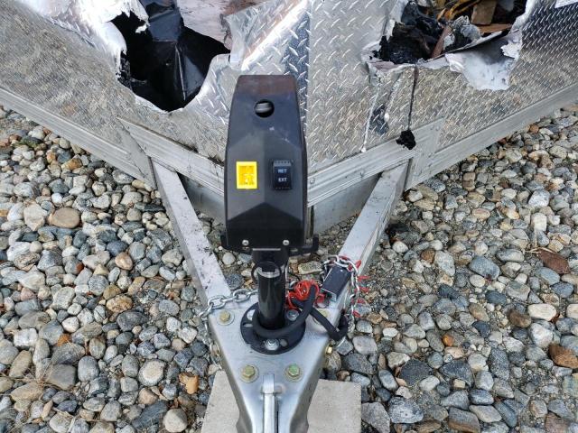 5WFBC2022RW140244 - 2024 UTILITY UTILITY SILVER photo 8