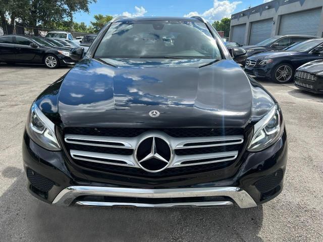 WDC0G4JB0JV084144 - 2018 MERCEDES-BENZ GLC 300 BLACK photo 5