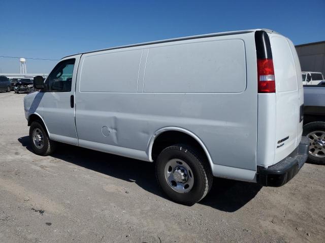 1GCWGAFG5K1249567 - 2019 CHEVROLET EXPRESS G2 WHITE photo 2