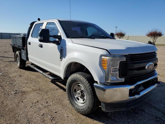 1FT7W2B64HEE27237 - 2017 FORD F250 SUPER DUTY WHITE photo 4