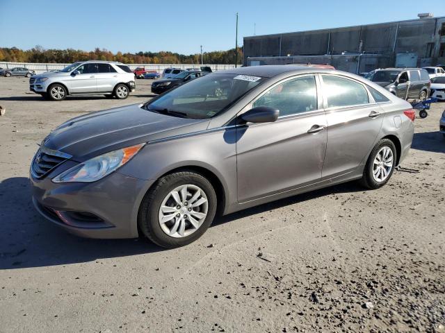 2013 HYUNDAI SONATA GLS, 