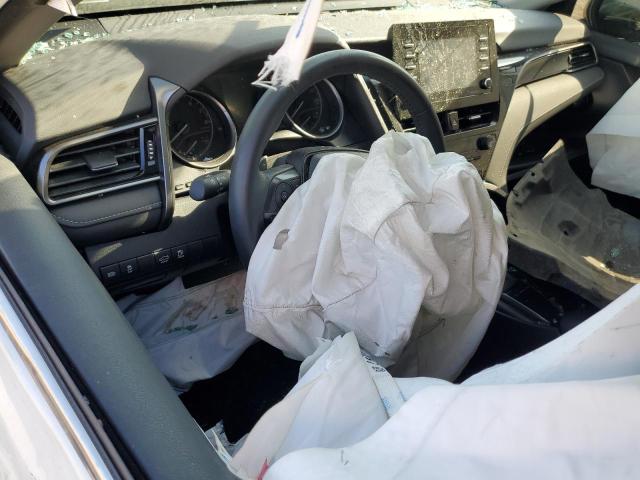 4T1G11AK5RU874816 - 2024 TOYOTA CAMRY SE NIGHT SHADE WHITE photo 8