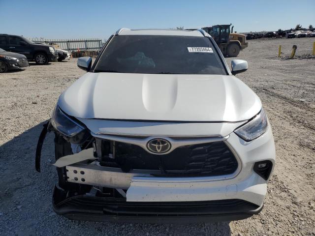 5TDGZRAH2NS542525 - 2022 TOYOTA HIGHLANDER XLE WHITE photo 5
