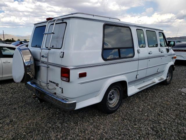 1GBEG25K9SF167551 - 1995 CHEVROLET G20 WHITE photo 3