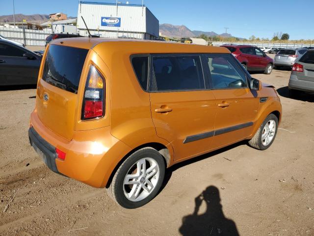 KNDJT2A21B7260151 - 2011 KIA SOUL + ORANGE photo 3