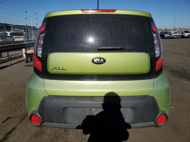 KNDJN2A27F7770035 - 2015 KIA SOUL GREEN photo 6