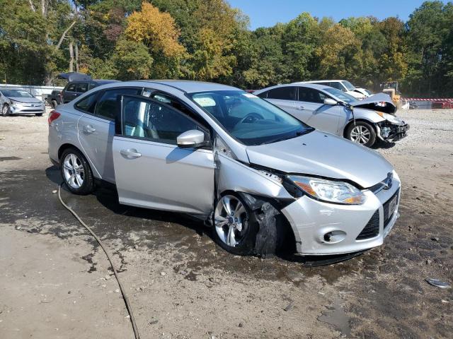 1FADP3F20EL313990 - 2014 FORD FOCUS SE SILVER photo 4