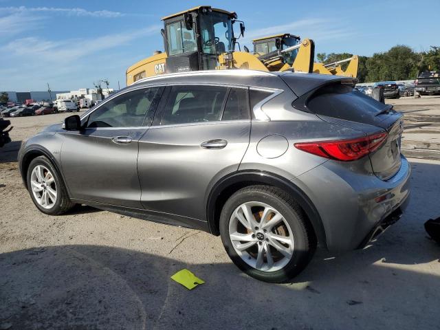 SJKCH5CP6JA047165 - 2018 INFINITI QX30 BASE CHARCOAL photo 2
