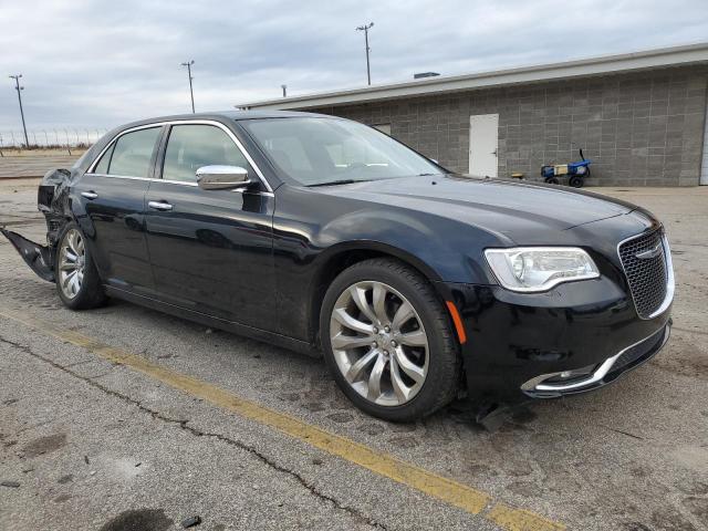 2C3CCAEG0KH689508 - 2019 CHRYSLER 300 LIMITED BLACK photo 4