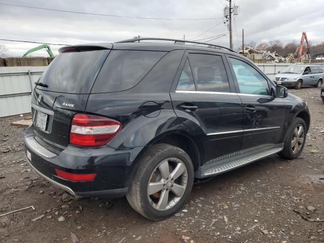 4JGBB8GB4BA640519 - 2011 MERCEDES-BENZ ML 350 4MATIC BLACK photo 3