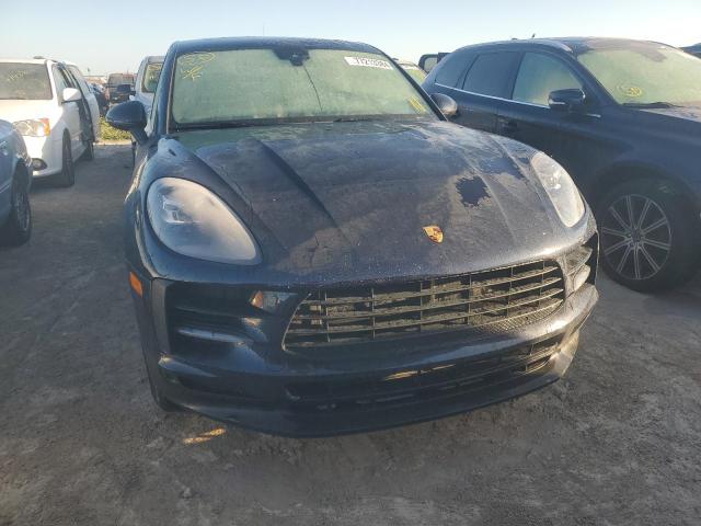 WP1AA2A57KLB07621 - 2019 PORSCHE MACAN BLACK photo 5