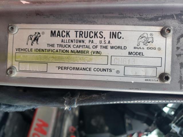 1M1AA18Y2WW084796 - 1998 MACK 600 CH600 RED photo 10