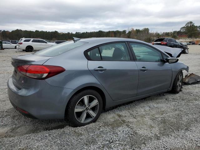 3KPFL4A71JE275258 - 2018 KIA FORTE LX GRAY photo 3