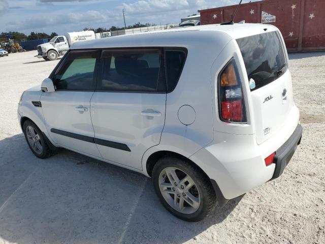 KNDJT2A27B7302113 - 2011 KIA SOUL + WHITE photo 2