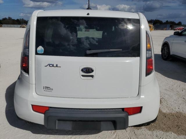 KNDJT2A27B7302113 - 2011 KIA SOUL + WHITE photo 6