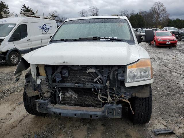 1N6AA0EC0DN311857 - 2013 NISSAN TITAN S WHITE photo 5