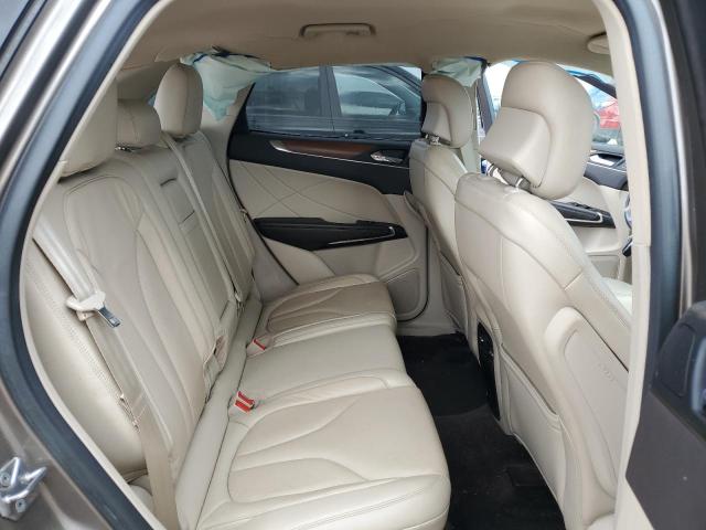 5LMCJ2C98HUL32054 - 2017 LINCOLN MKC SELECT Մոխրագույն լուսանկար 10